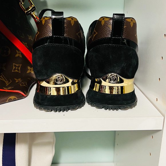 Louis Vuitton Runaway Sneaker - Picture 1 of 5